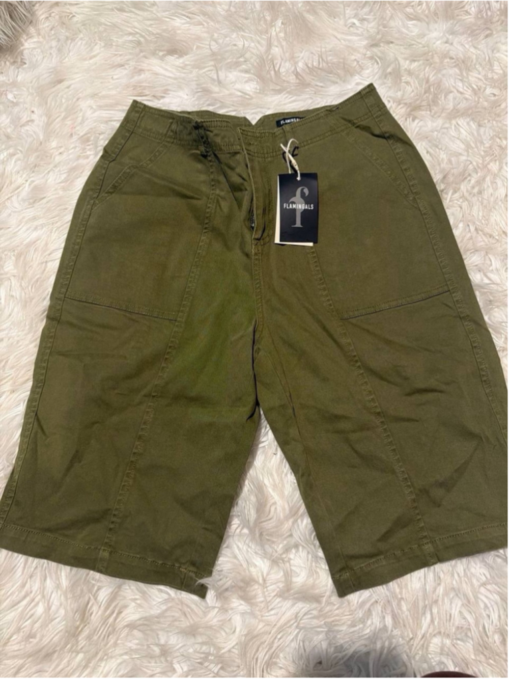 Solid Stitch Detail Mid Waist Bermuda Shorts Without Belt M - Picture 3 of 6